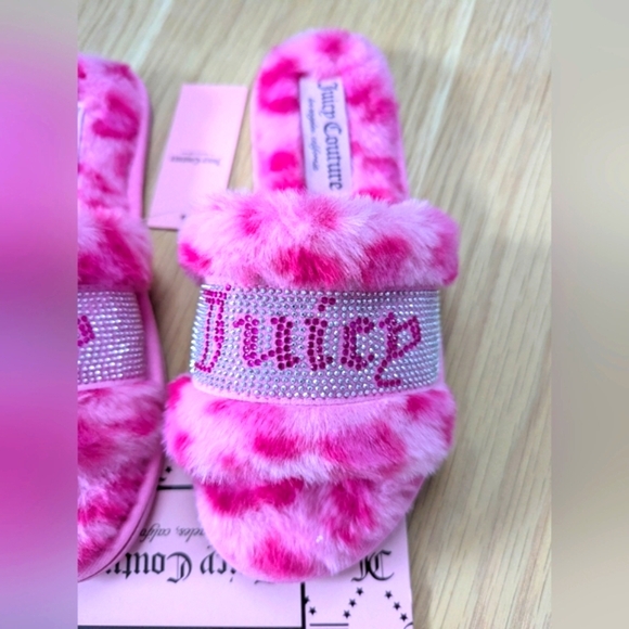 BNWT Juicy Couture Women's (Size Small 5/6) Faux-Fur Slide-In Slippers - Picture 2 of 11